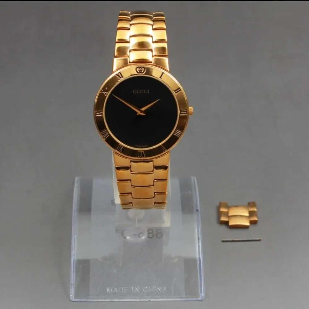 GUCCI Collector’s Watch Italian Luxury